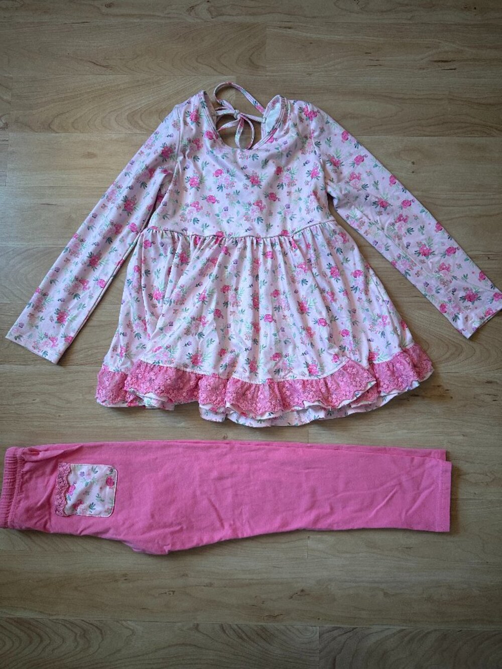 Liv & Stella Pink Floral Playset, size 8